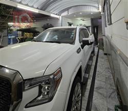 GMC Sierra